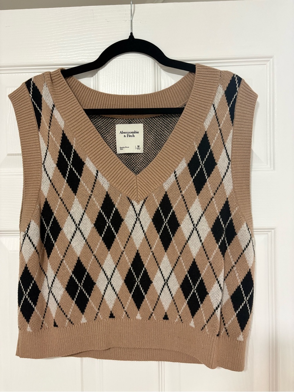Abercrombie & Fitch Tan Argyle Knit Sweater Vest